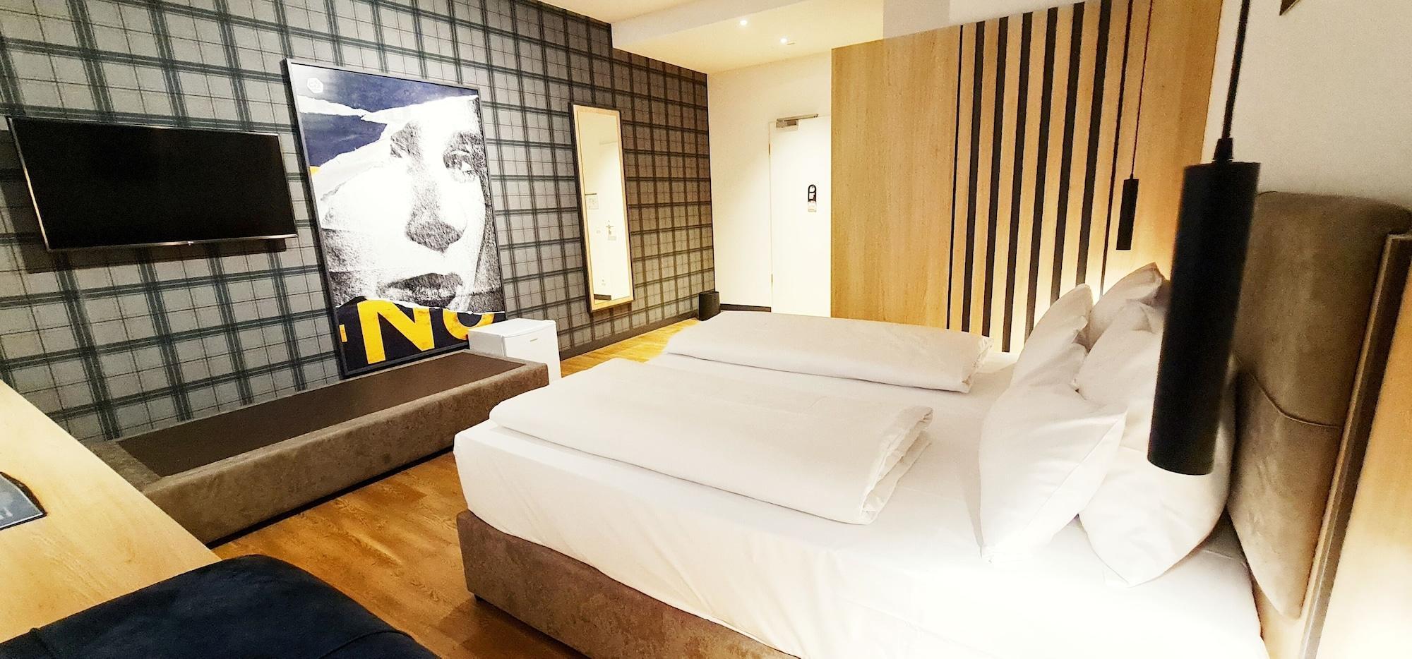 My Minga Airport Serviced Apartments Hallbergmoos Exteriör bild